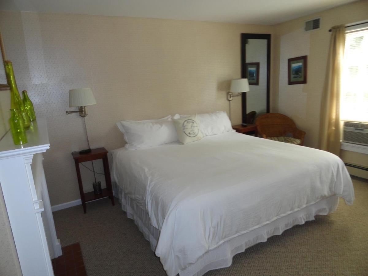The Bond 1786 Inn (Adults Only) Warrensburg Rom bilde